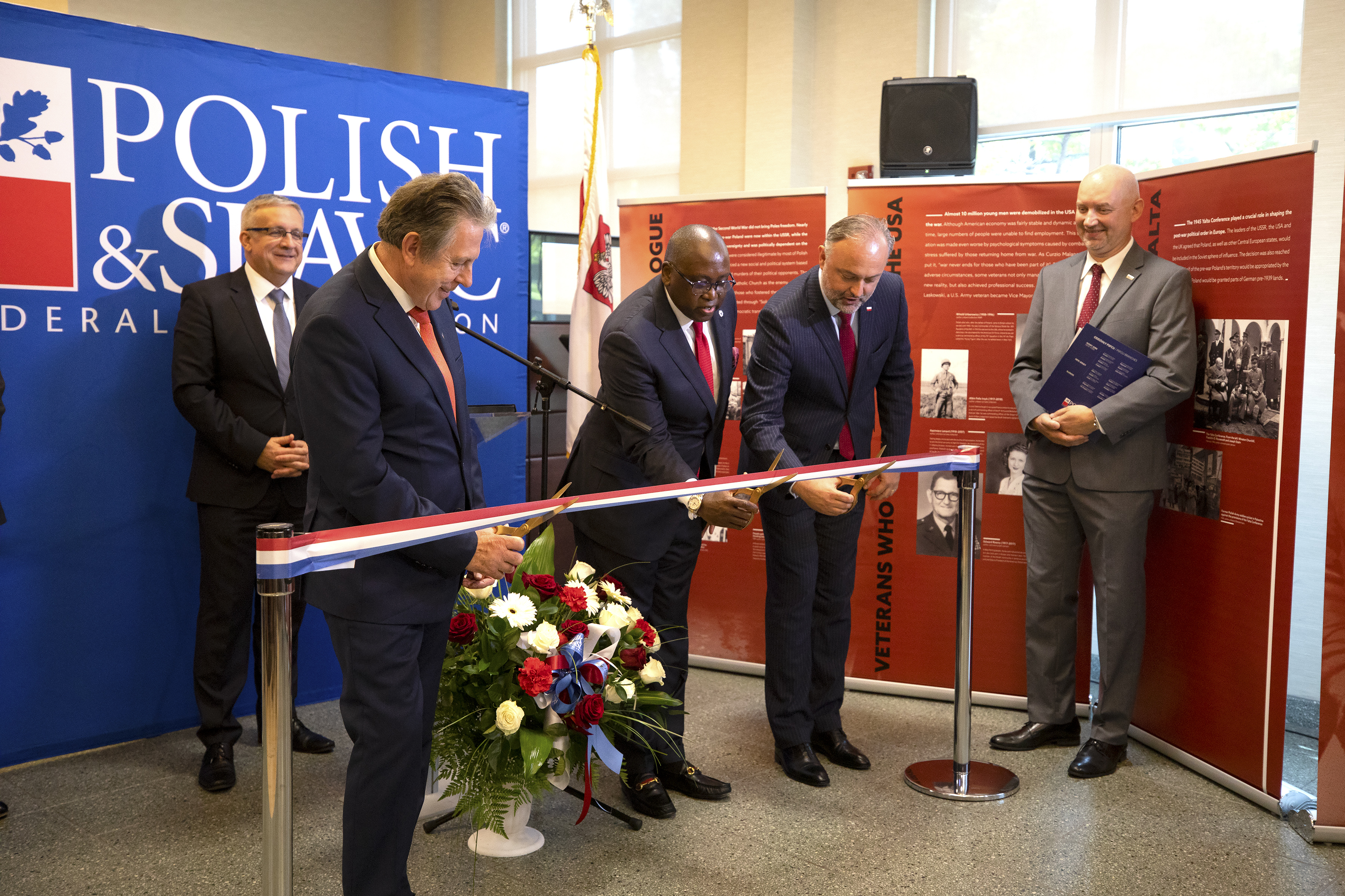 hood_opening