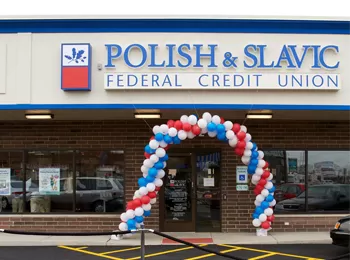 PSFCU expansion continues. New branches open in Bridgeview, IL (2011)