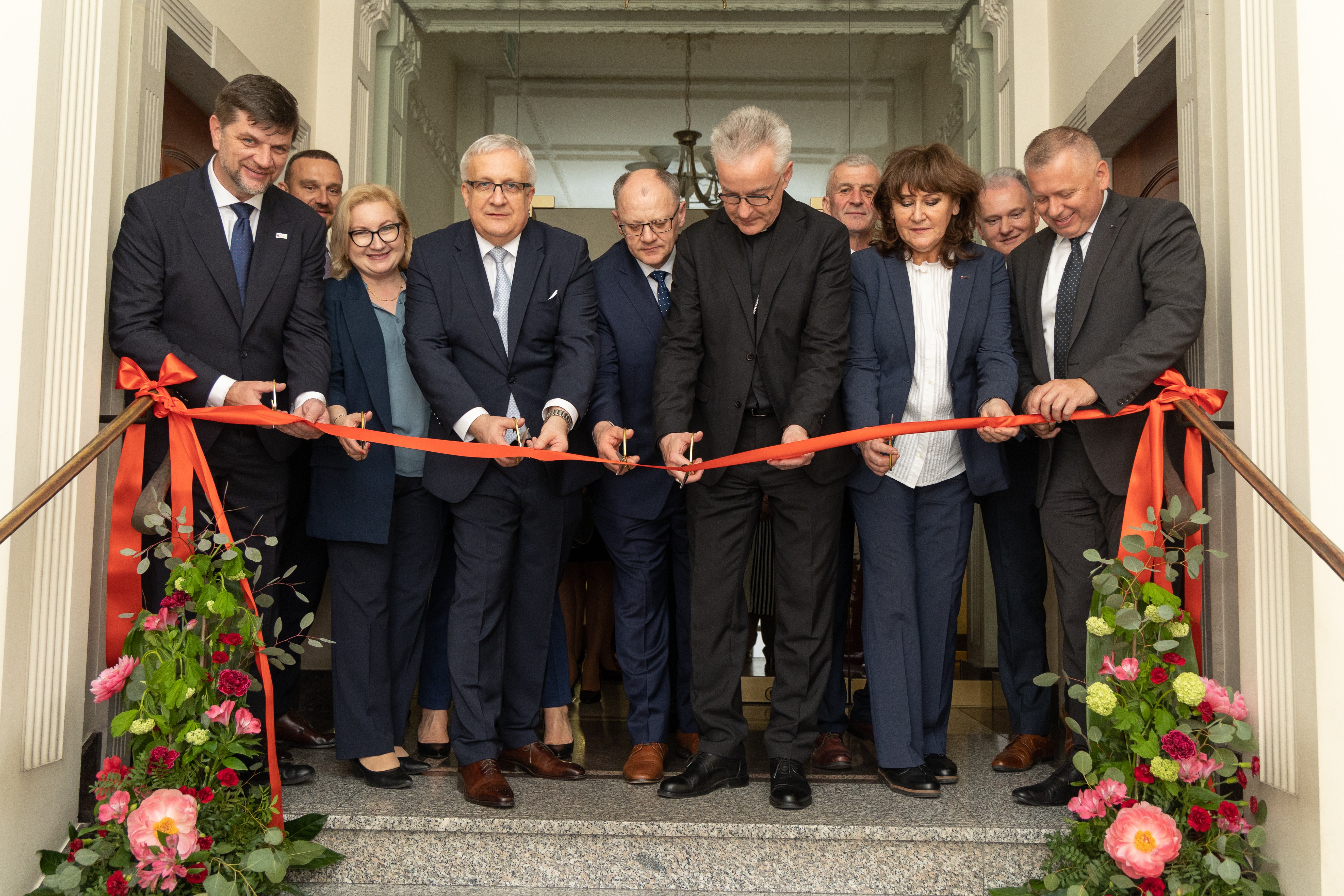 Warsaw Ribbon Cutting Ceremony 
